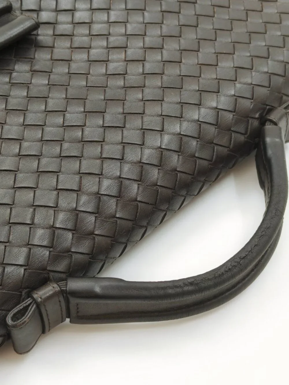 Bottega Veneta approx size